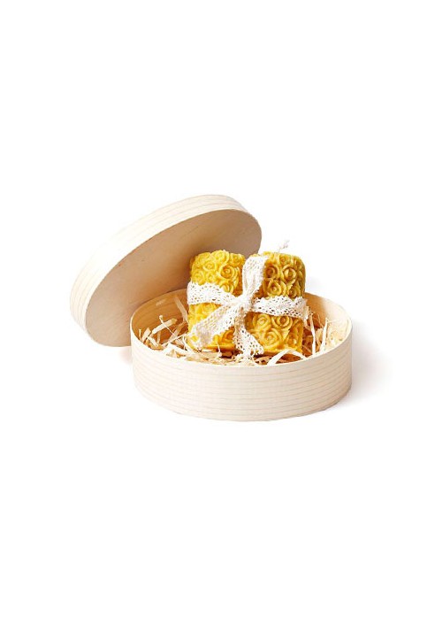 Komplekt- 2 Roosidega Küünalt